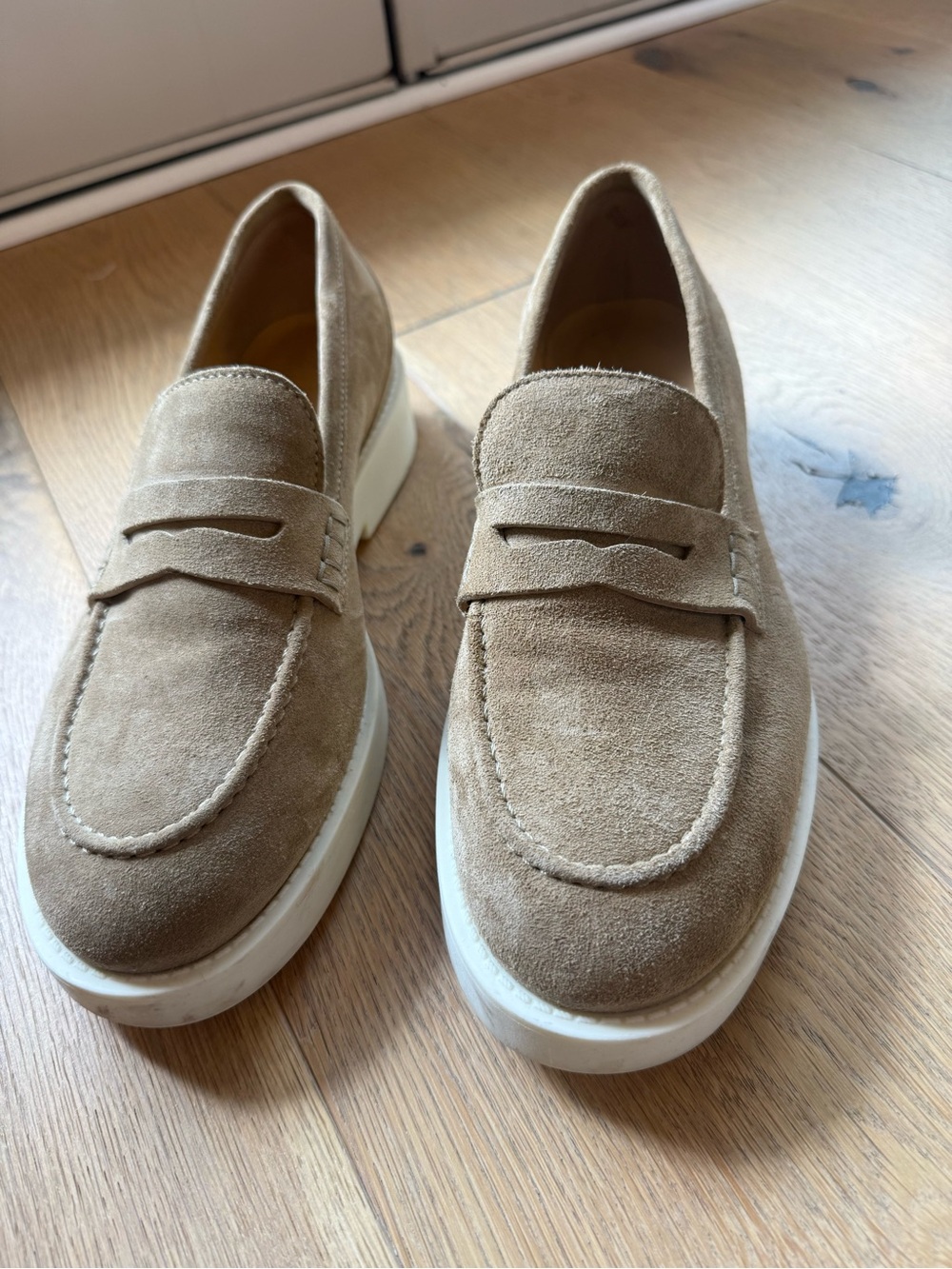 M Gemi Women’s Suede Penny Loafers in Tan with White Sole size 39.5